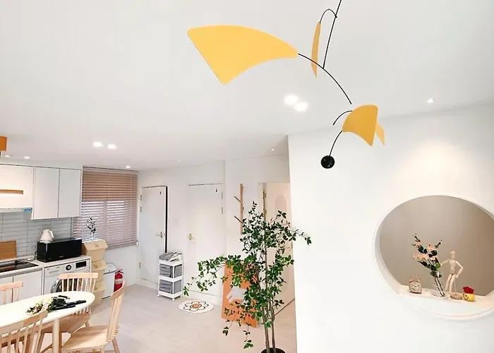 Luxury For Family, Terrace, 3room,2bath,metro 1min Villa Seoul