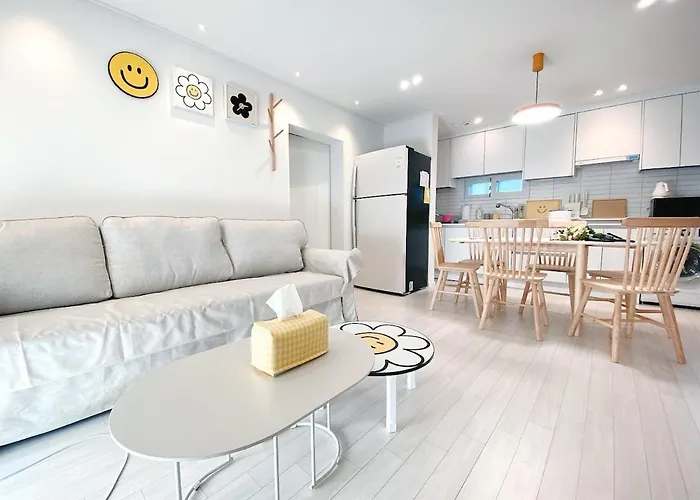 Villa Luxury For Family, Terrace, 3room,2bath,metro 1min